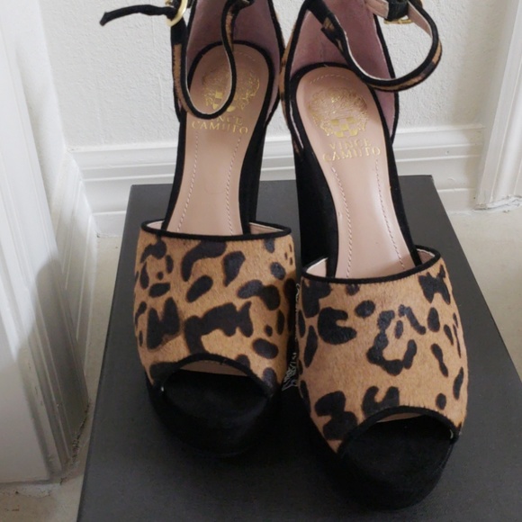 Shoes - Picture 2 of 4